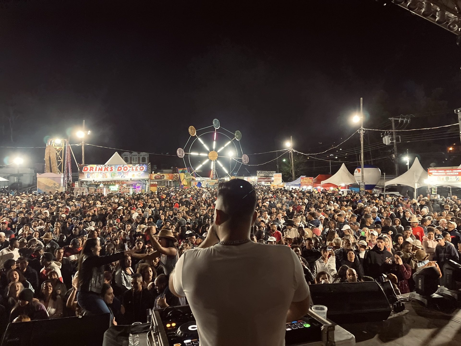 DJ KALLÔ em dj para eventos e festas